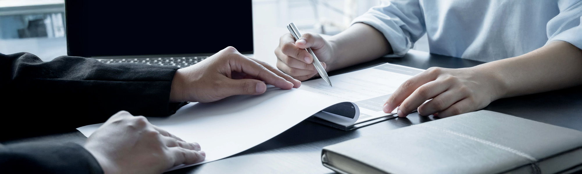 Business people hold a resume and talk to job applicants for job interviews